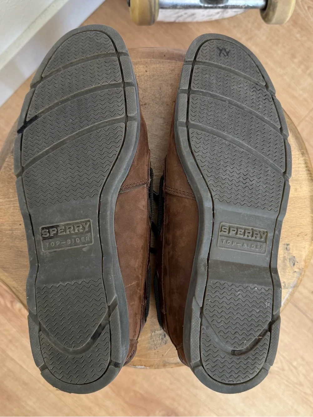 Sperry Boat Shoes Top-Sider Leeward 2-Eye Brown Oiled Leather ~ Size 9.5